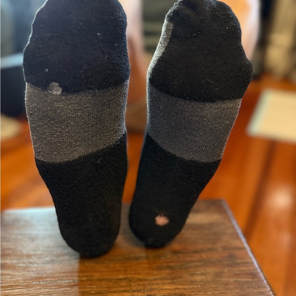Very nice warm tall gray socks - Picture 5 of 5